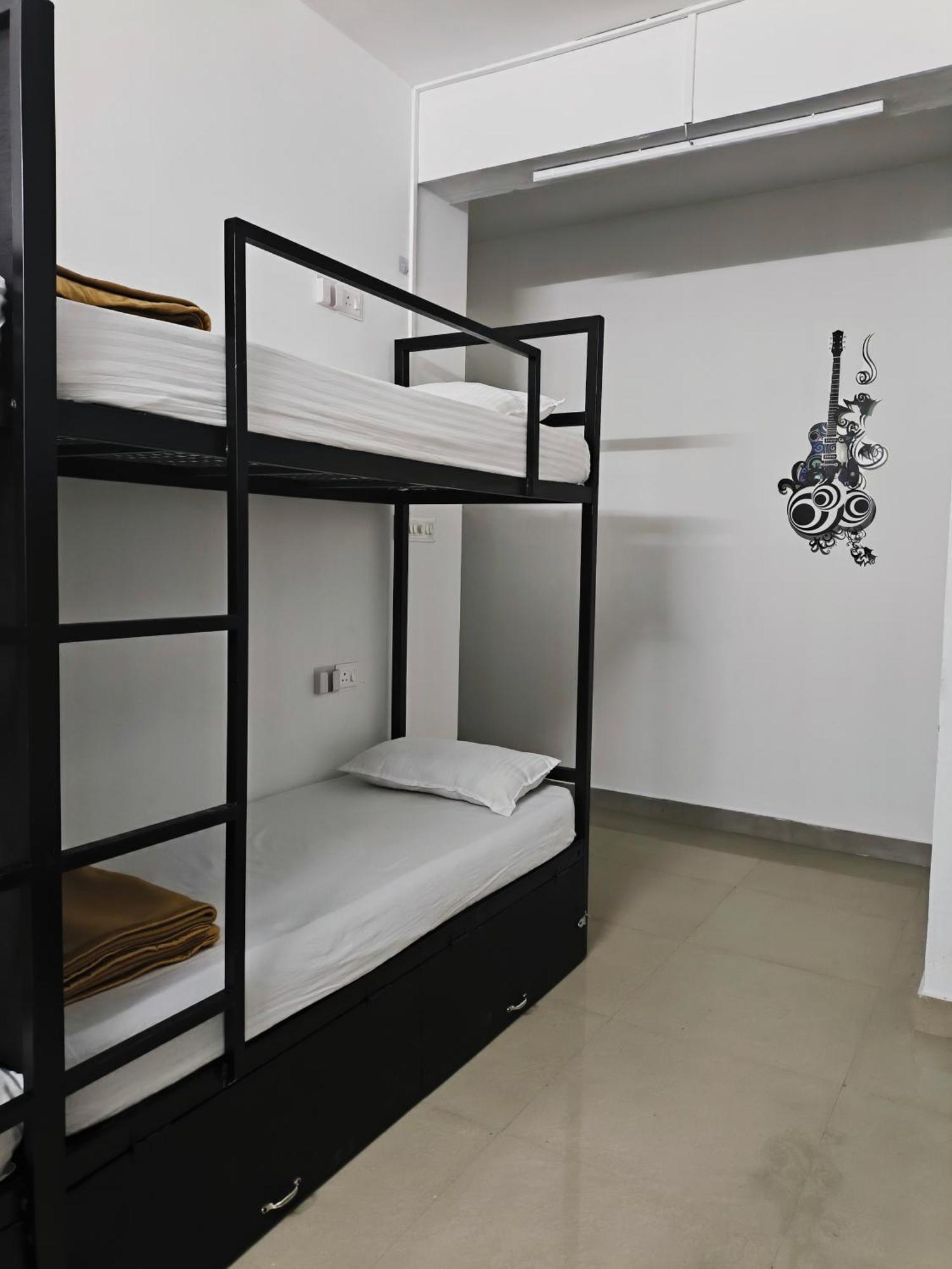 Hostel Stayzo Kochi Esterno foto