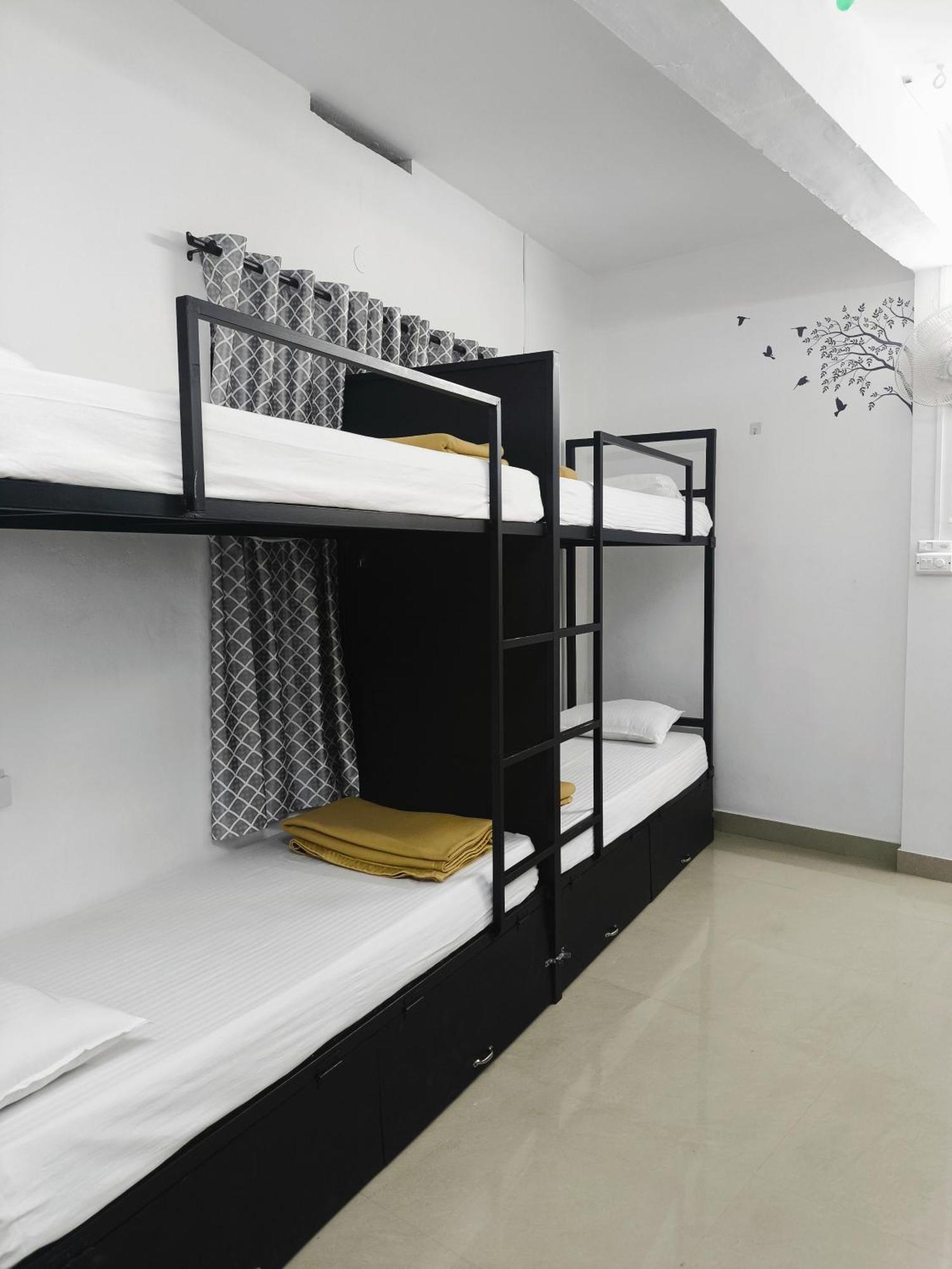 Hostel Stayzo Kochi Esterno foto